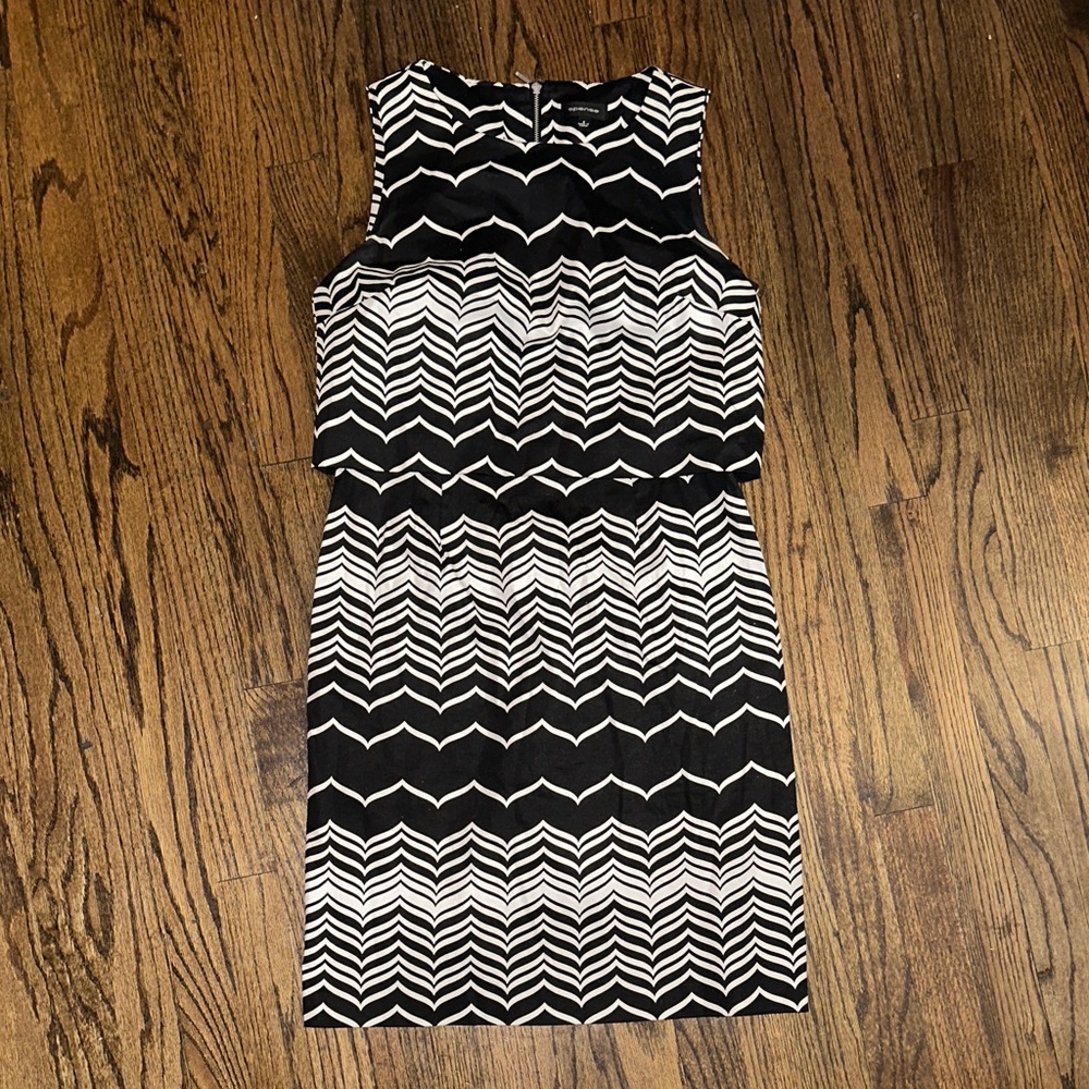 Spense Black and White Chevron Midi Dress